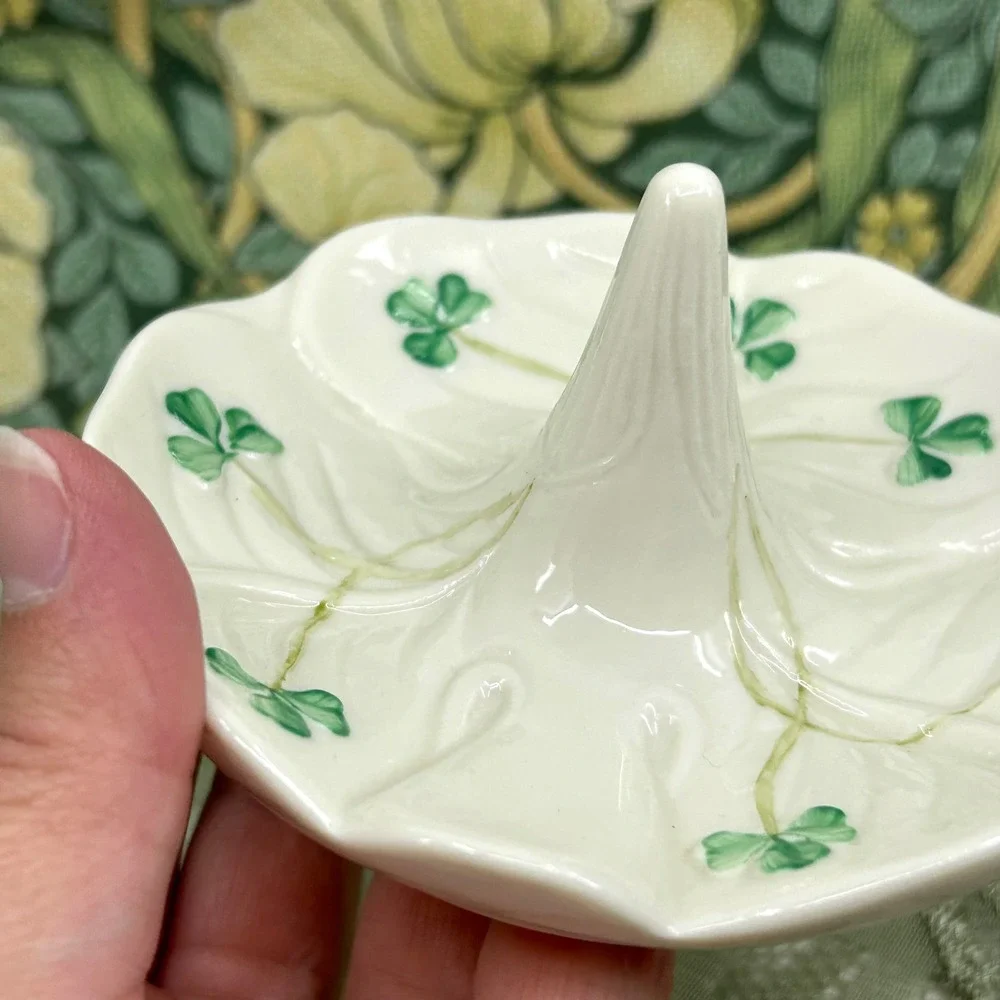 Belleek Ireland Porcelain Clover Ring Dish Green Creme Fine Porcelain Gift